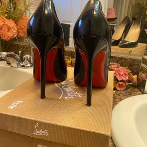 Christian louboutin pigalles 41.5(fit9/9.5)
